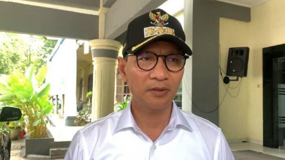PROGRAM WALI KOTA MATARAM - Wali Kota Mataram, Mohan Roliskana menyampaikan Pembangunan Tempat Pengelolaan Sampah Terpadu (TPST) yang rencananya akan dibangun di Kebon Talo, Ampenan, dipastikan gagal dilaksanakan tahun ini.
