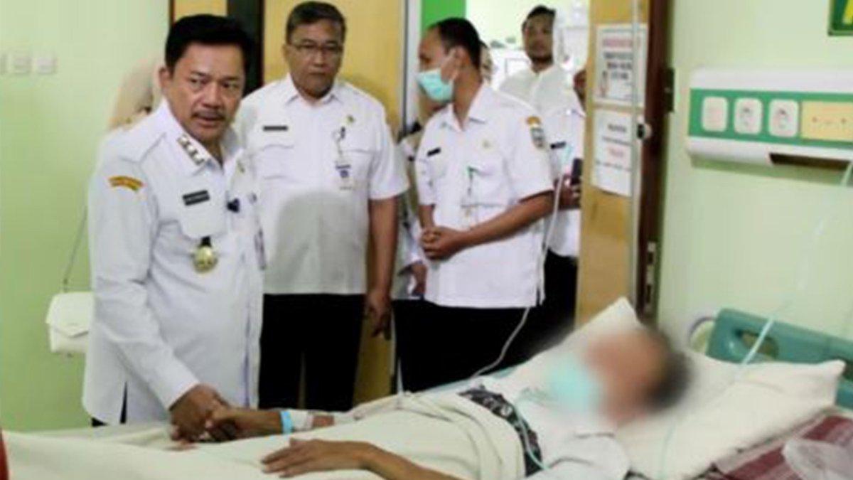 100 HARI KERJA - Wali Kota Salatiga Robby Hernawan saat sidak di RSUD Salatiga.