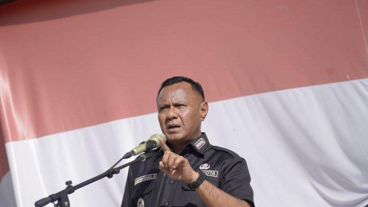 100 HARI KERJA - Wali Kota Tidore Kepulauan Muhammad Sinen ajak ASN manfaatkan medsos promosi budaya dan sejarah Tidore, Kamis (15/5/2025).