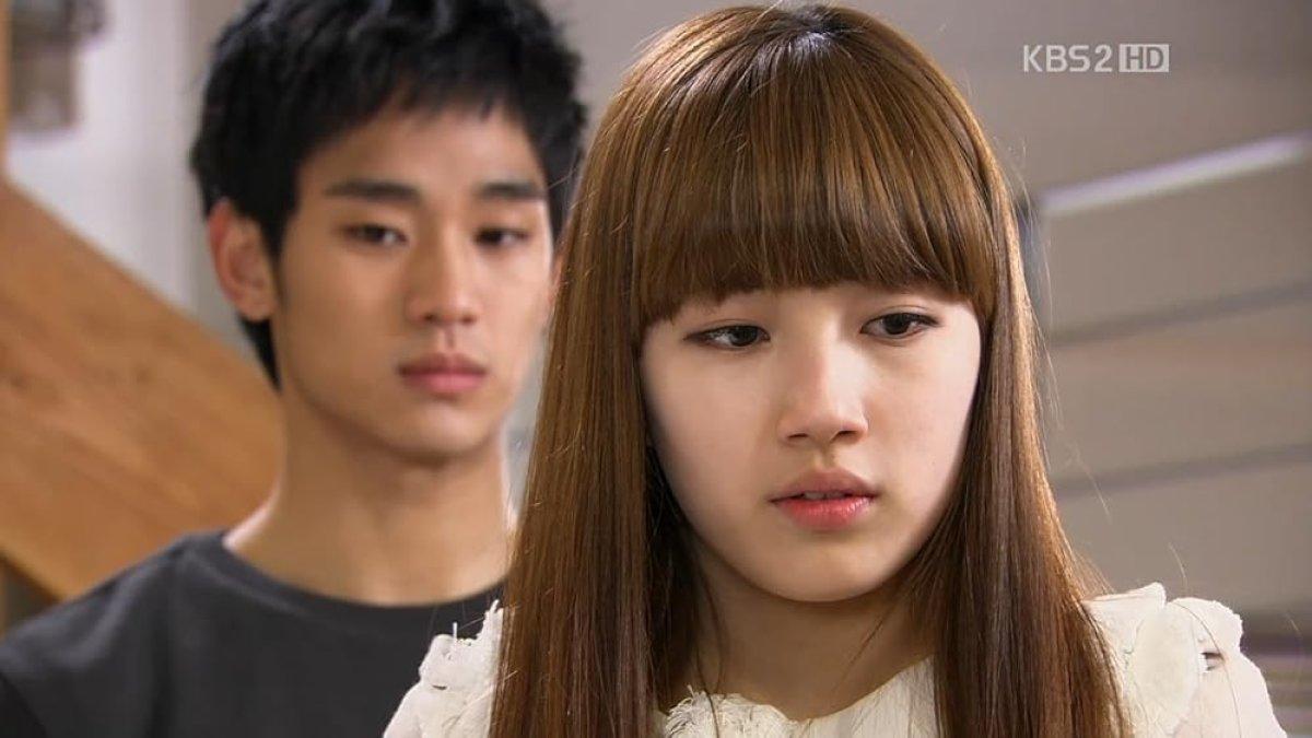 BAE SUZY: Wanita yang pernah dirumorkan dengan Kim Soo Hyun