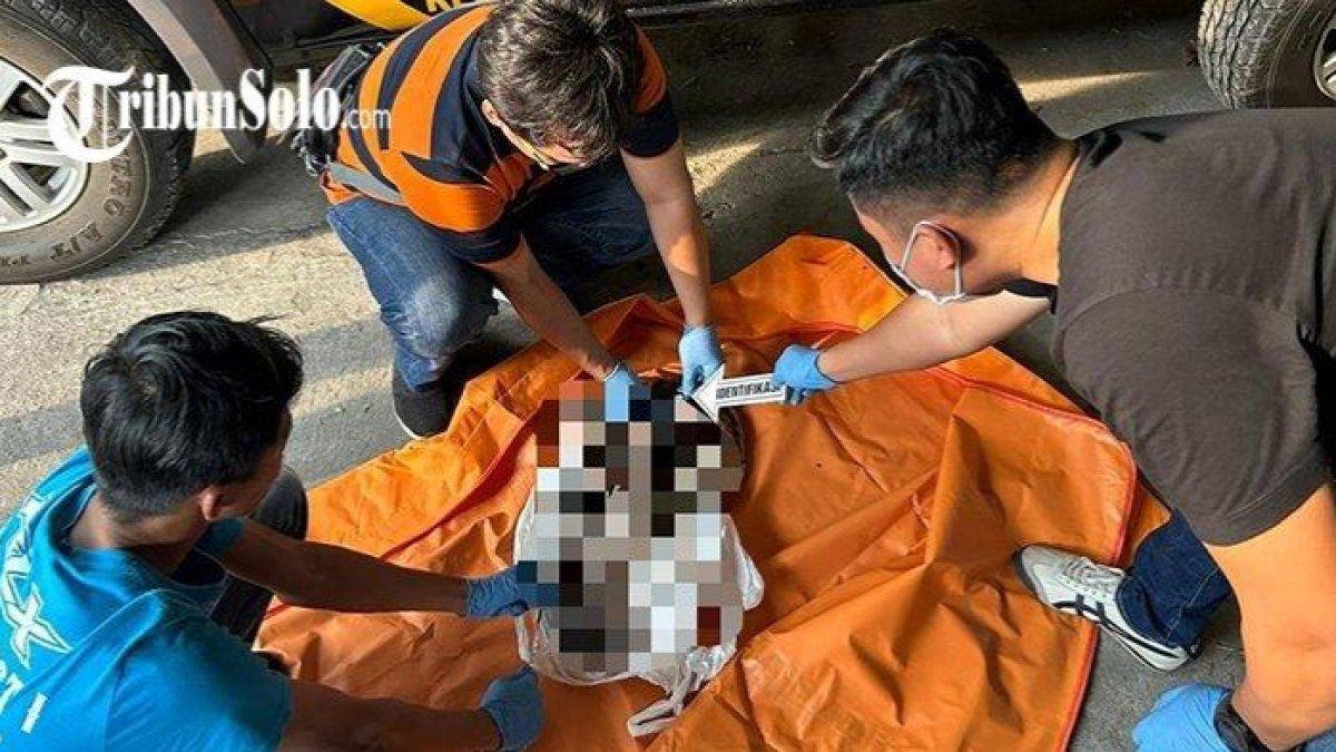 Warga Boyolali temukan mayat bayi laki-laki terbungkus plastik di Parit