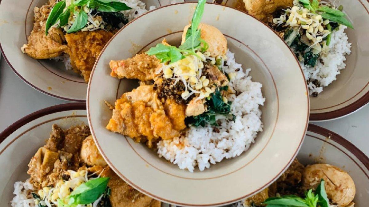 REKOMENDASI KULINER PAGI: Menu favorit Nasi Tumpang Lethok Mbak Riyanti