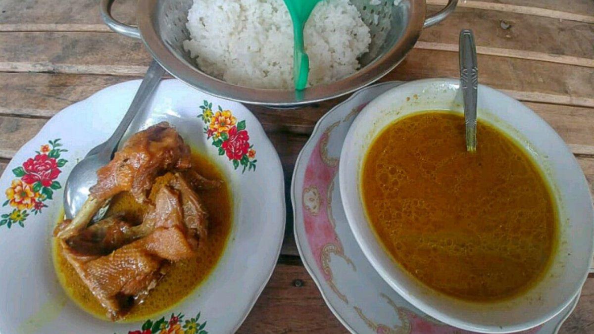 KULINER KLATEN: Warung Opor Bebek Bu Yadi, warung opor bebek legendaris di Klaten