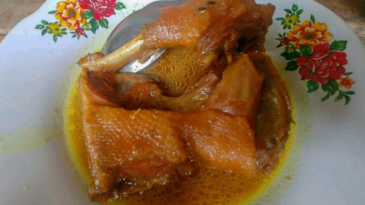 KULINER KLATEN: Warung Opor Bebek Bu Yadi, warung opor bebek legendaris di Klaten