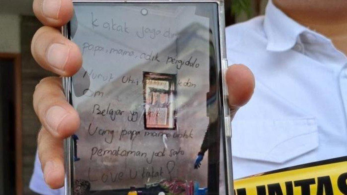 Wasiat Wahab untuk anak sulungnya yang ditinggal bunuh diri oleh ayah, ibu, dan adiknya