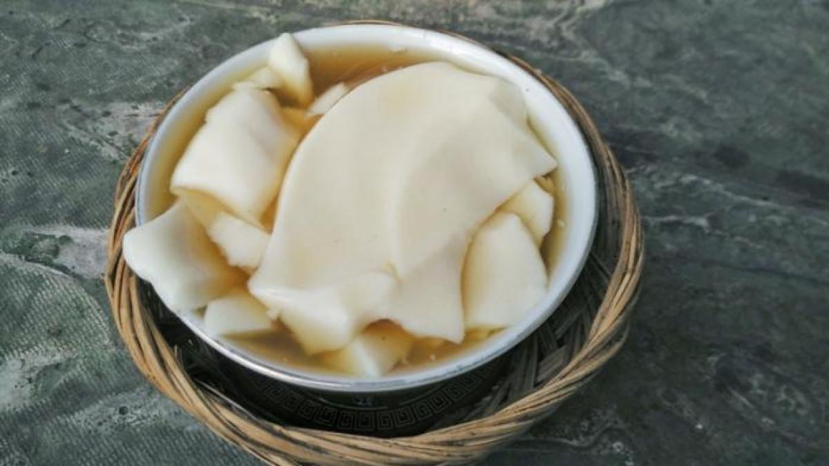 KULINER UNIK JOGJA - Wedang Tahu Bu Sukardi, Yogyakarta. Wedang tahu ini berasa spesial karena menggunakan jahe emprit.