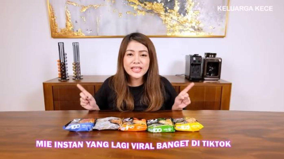Wina Natalia jadi Youtuber