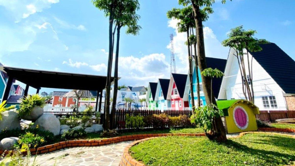 WISATA SERU - Potret Wisata Alam Oasis disadur dari Kompas.com pada Selasa (6/5/2025). Wisata Alam Oasis lokasinya ada di Jalan Mayor Mahmud, Desa Sukajaya, Kecamatan Cikole, Sukabumi.