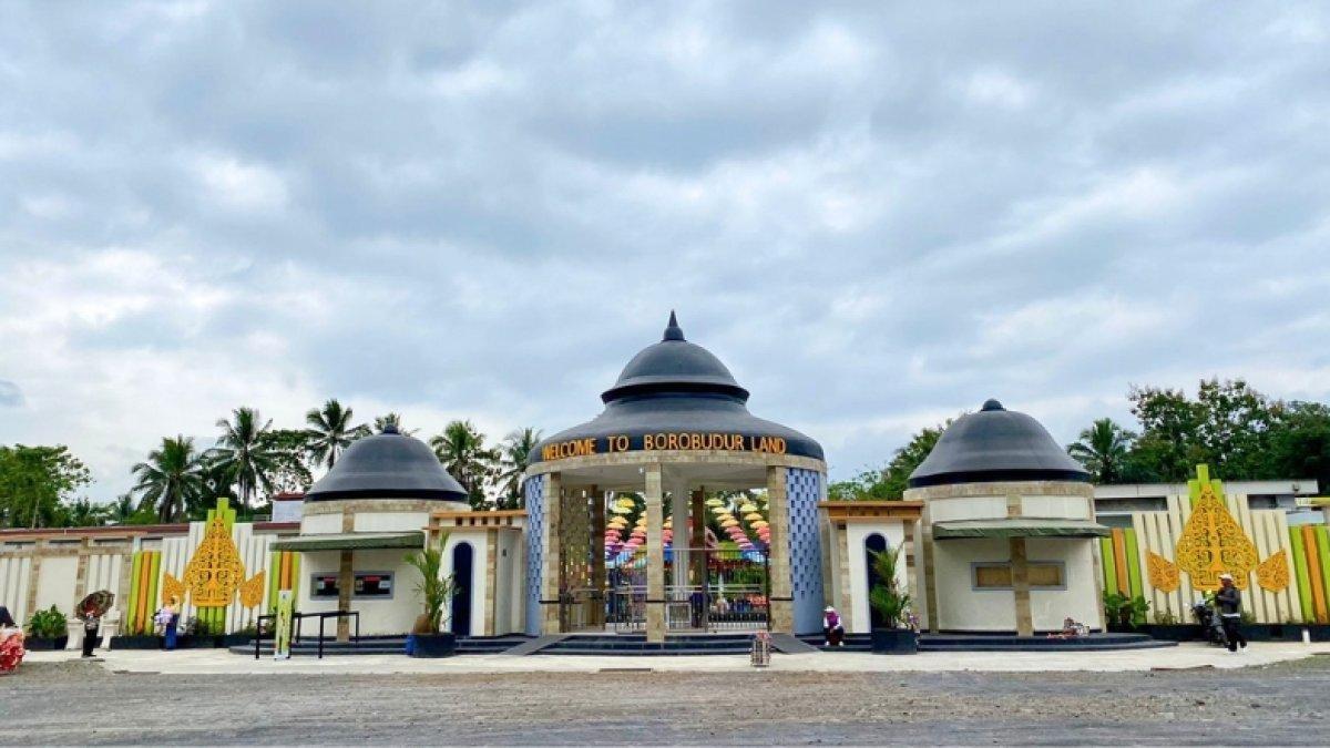 WISATA MAGELANG: Wisata Borobudur Land di Jalan Dusun Gayu, Bojong, Wringinputih, Kecamatan Borobudur, Kabupaten Magelang, Jawa Tengah