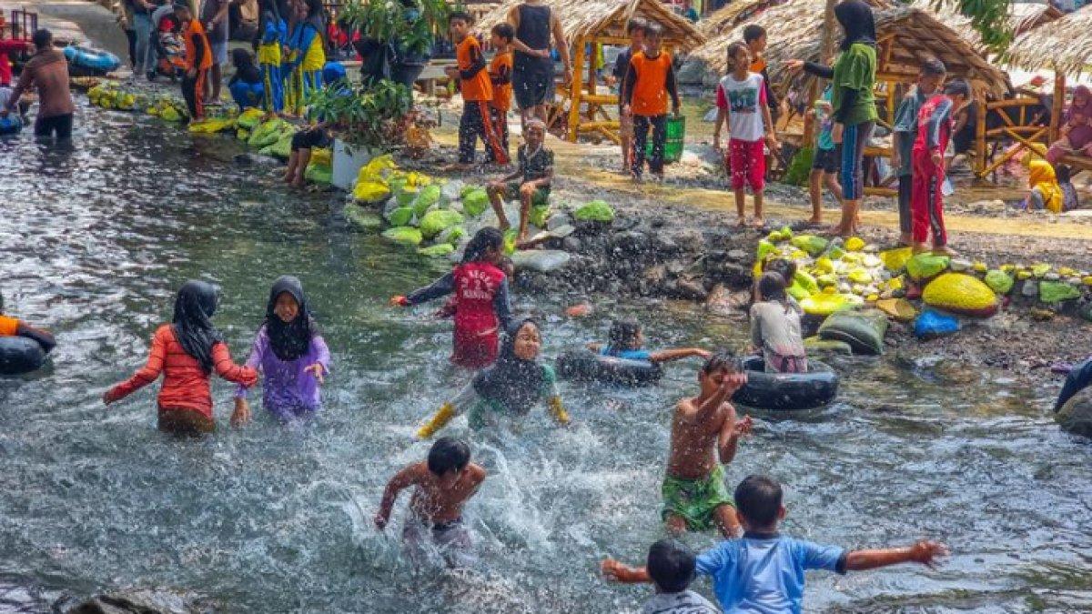 WISATA AIR - Potret Wisata Panorama Boyolali disadur dari Kompas.com pada Senin (10/3/2025). Wisata Panorama Boyolali cocok untuk anak-anak.