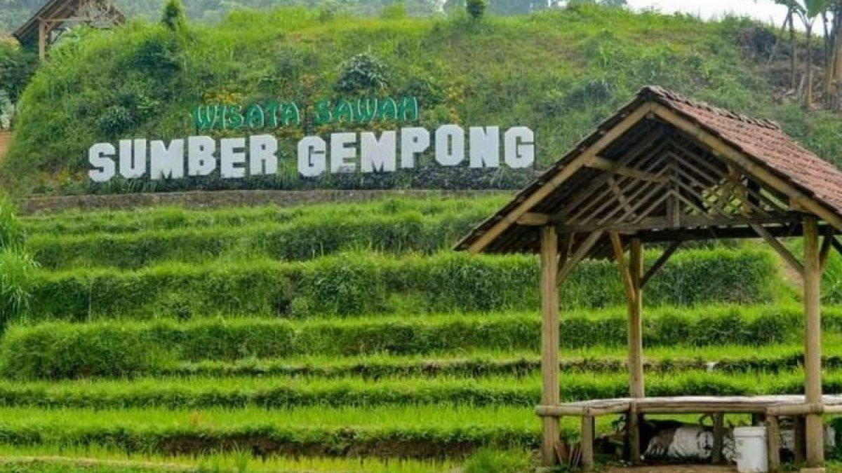 WISATA MOJOKERTO: Wisata Sawah Sumber Gempong Mojokerto