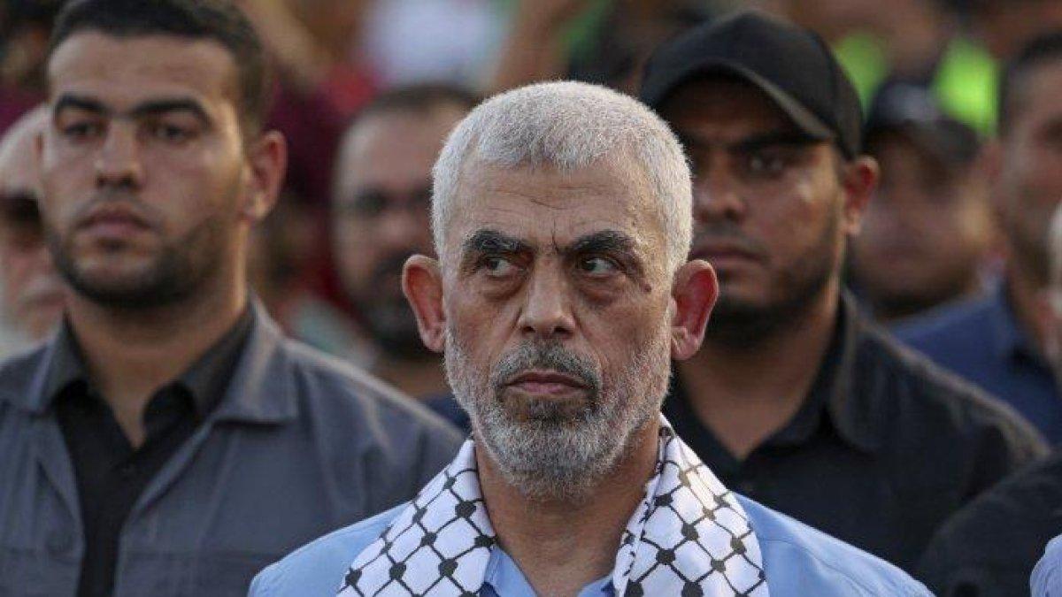 Ketua sayap politik gerakan Hamas Palestina di Jalur Gaza Yahya Sinwar menghadiri rapat umum untuk mendukung masjid al-Aqsa