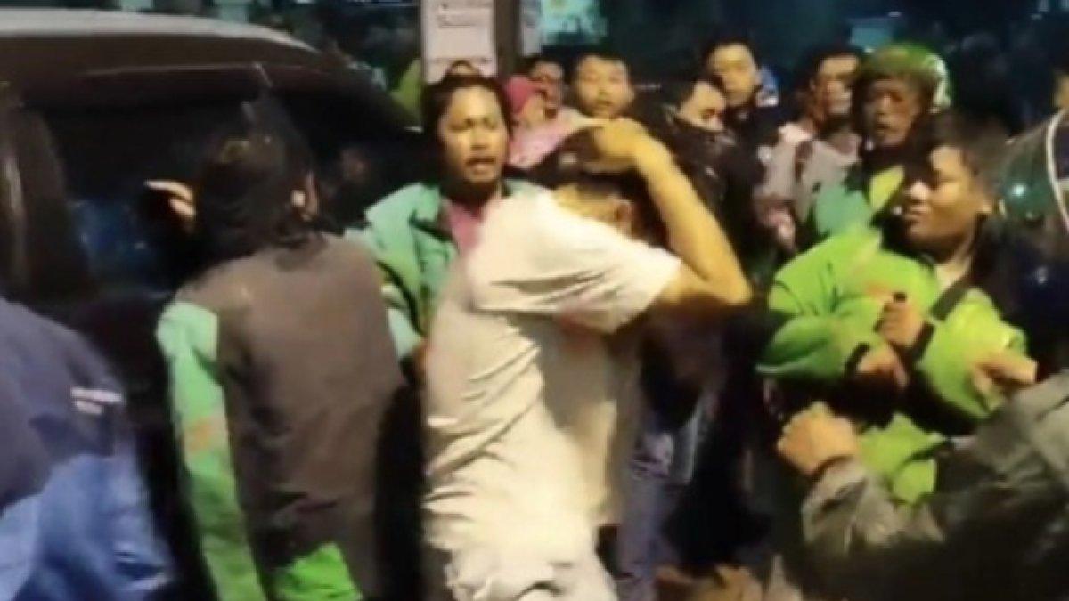 YouTuber Laurend dikeroyok ojol imbas bikin konten lawan arus