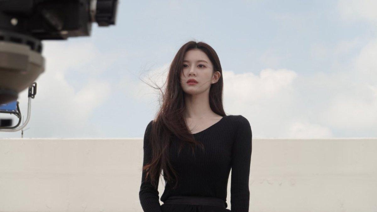Aksi akting Go Yoon Jung.