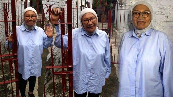 Aktivis Ratna Sarumpaet difoto usai memberi keterangan kepada wartawan di Kawasan Bukit Duri, Jakarta Selatan, Kamis (26/12/2019). Ratna bebas dari penjara Rutan Pondok Bambu, setelah mendapat surat keterangan pembebasan bersyarat (SKPB) dari Kemenkum HAM hari ini.