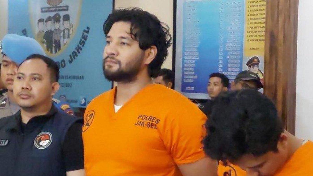 Ammar Zoni membeli sabu lewat sang sopir dan beri upah segini.