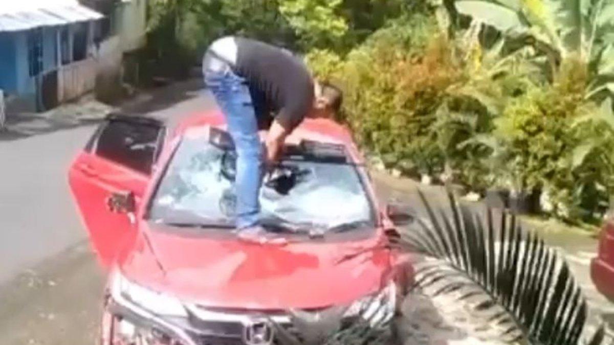 Anggota Polda Jateng ngamuk dan rusak mobil di Kabupaten Kendal, Jawa Tengah (Jateng).
