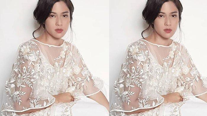 Artis Dian Sastro