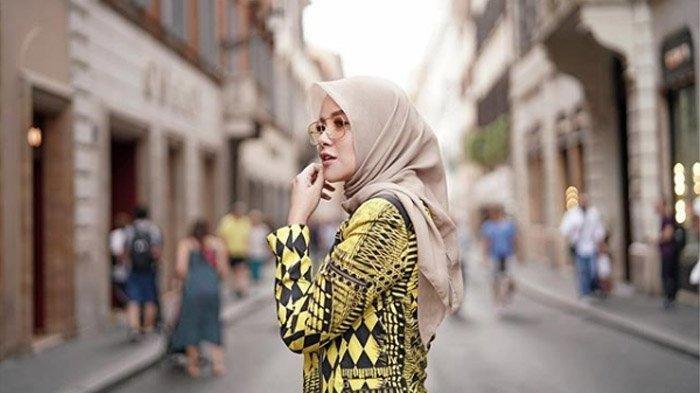 Olla Ramlan diyakini memiliki khodam pendamping yang cukup sakti