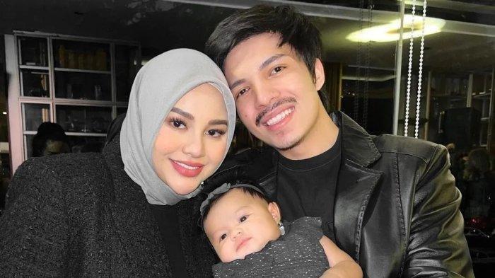 Atta Halilintar, Aurel Hermansyah dan Ameena waktu bayi