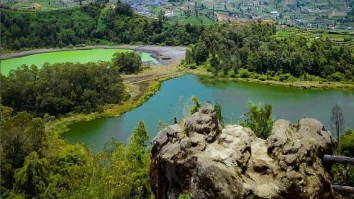 Pemadanan dari puncak batu