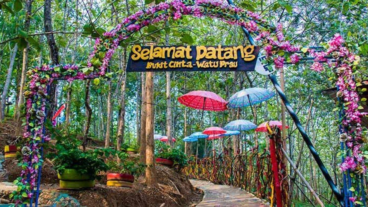 OBYEK WISATA KLATEN: Suasana bukit cinta prahu