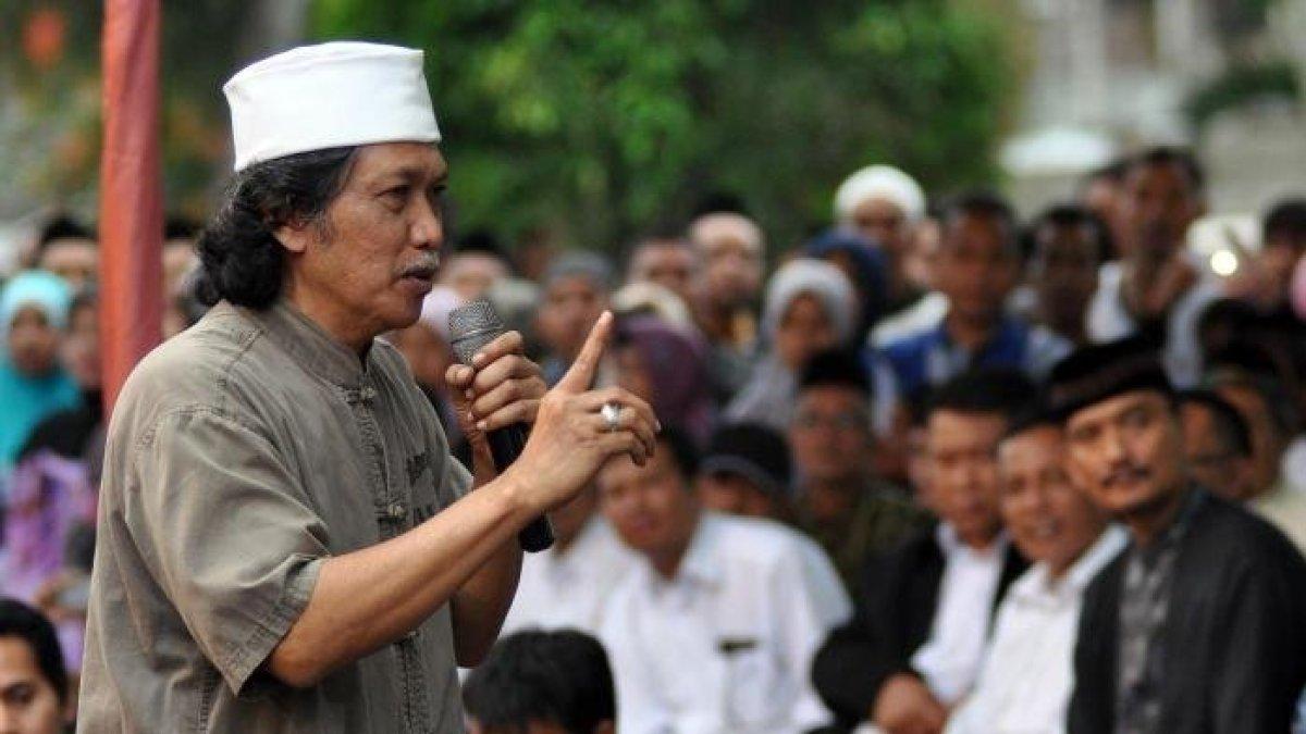 Cak Nun saat berdakwah