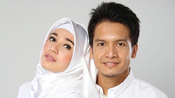 Dhini Aminarti dan Dimas Seto masih menanti momongan