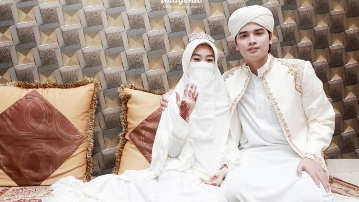 Foto pernikahan Alvin Faiz dan Larissa Chou