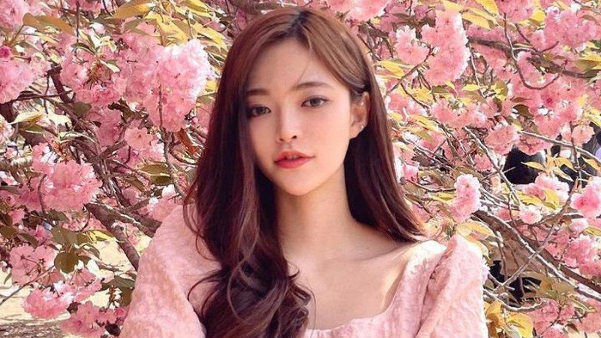 Foto Somyi mantan idol KPop.