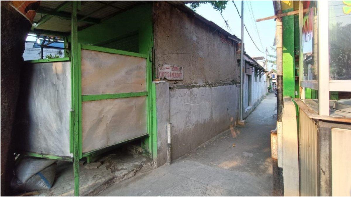 Gang Haji Kuming di Jalan Kalisari III, Kalisari, Pasar Rebo, Jakarta Timur.