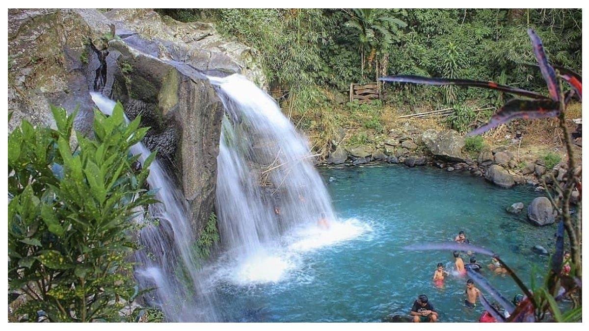 Tampak segar dan jernih air di Curug Panglebur Gongso