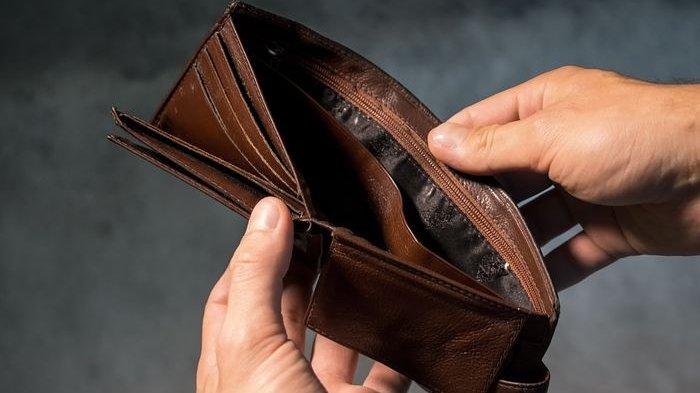 Ilustrasi dompet kosong
