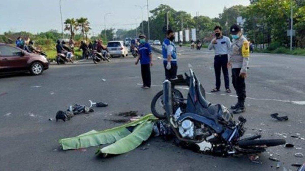 Ilustrasi kecelakaan maut yang melibatkan motor.