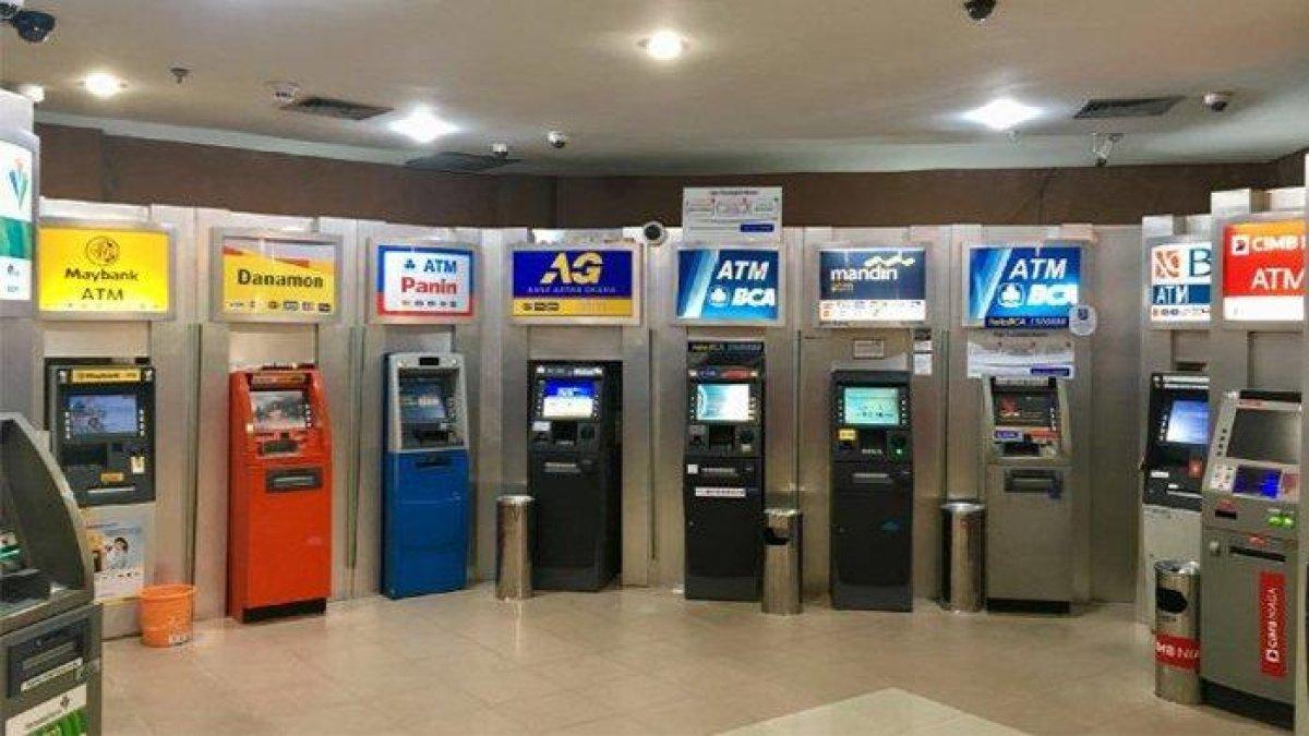 Ilustrasi mesin ATM.