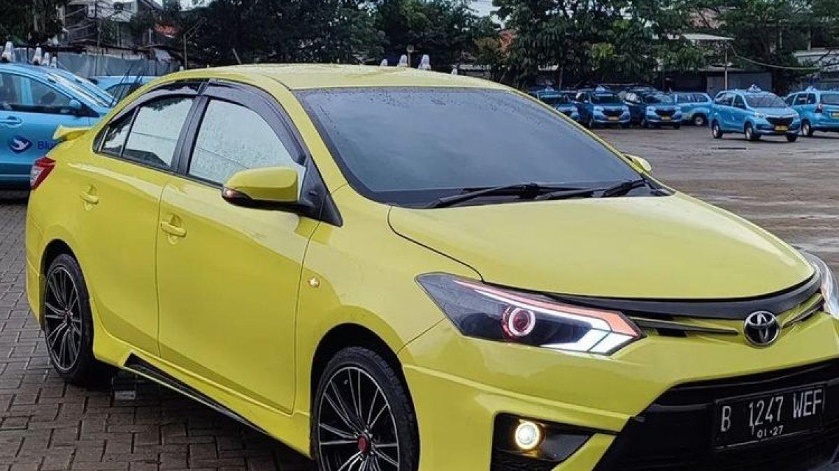 DIJUAL MURAH, Mobil Sedan Sejuta Umat Toyota Vios Limo Eks Taksi Kini