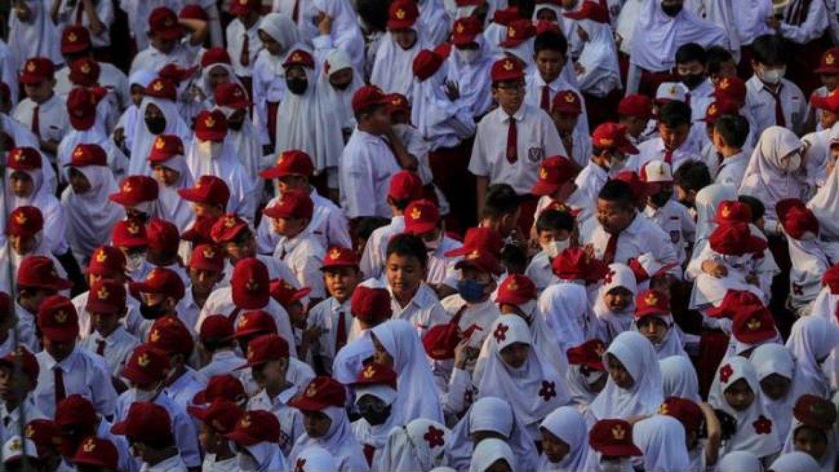 Ilustrasi penyaluran bantuan PIP Kemdikbud 2023.