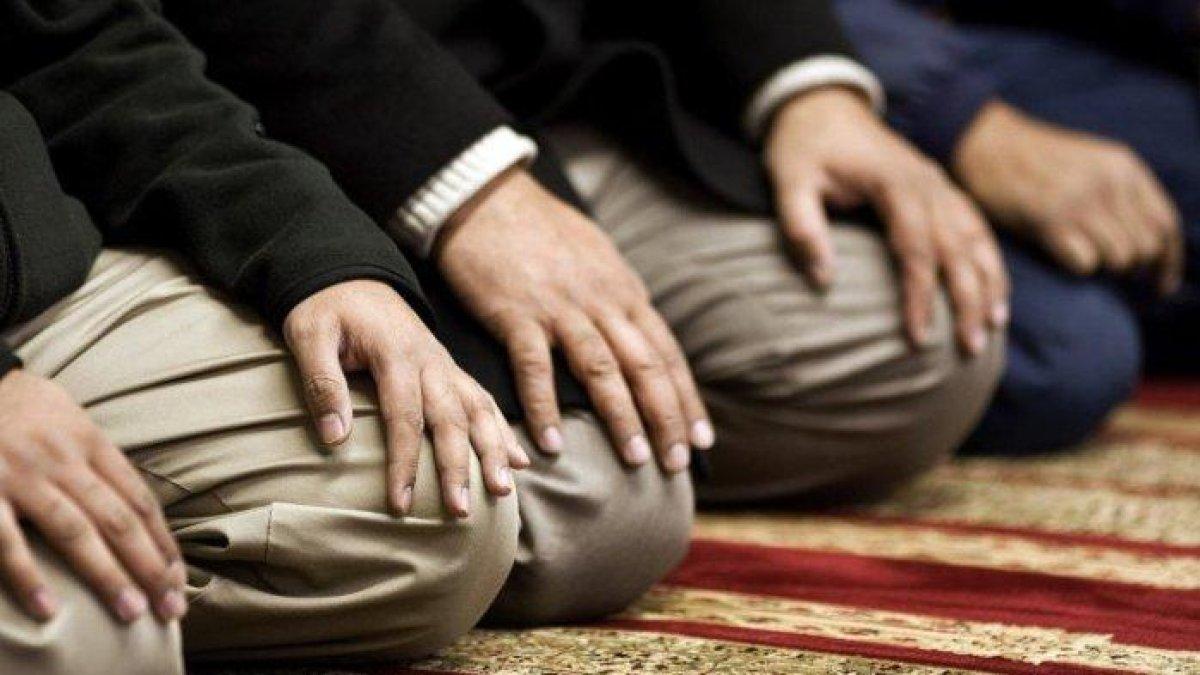 Ilustrasi shalat.