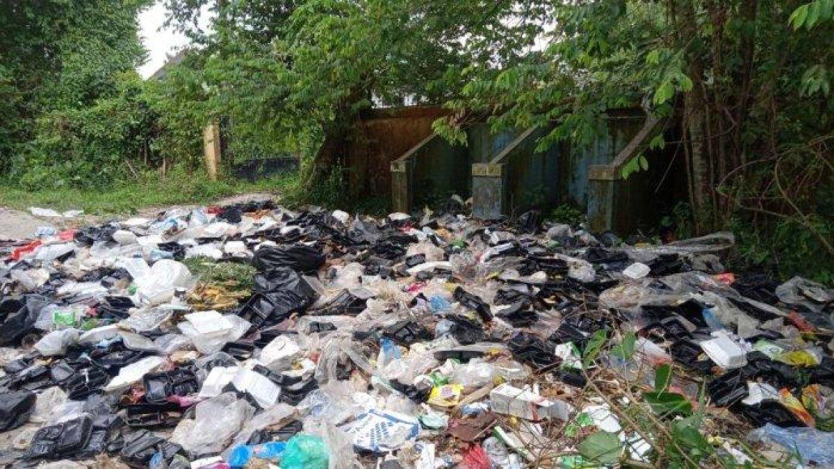 Ilustrasi tumpukan sampah
