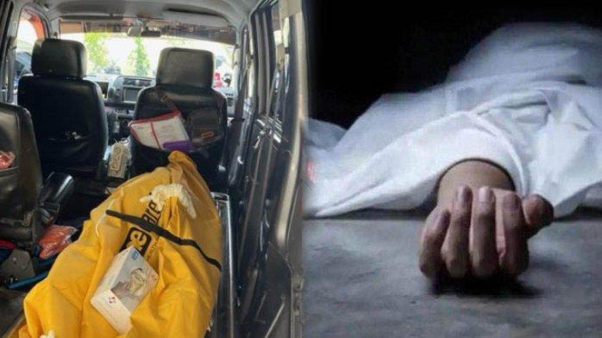 Jenazah pedagang di kampus UI saat dibawa menggunakan ambulans.