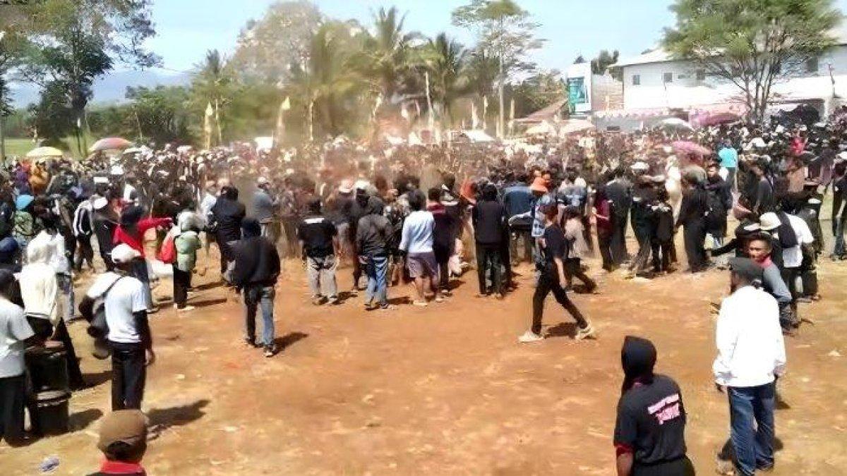 karnaval garut ricuh