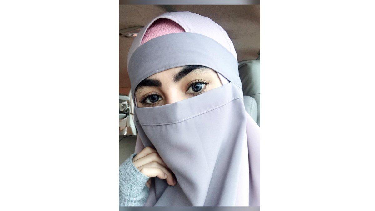 Penampilan Kartika Putri saat bercadar.