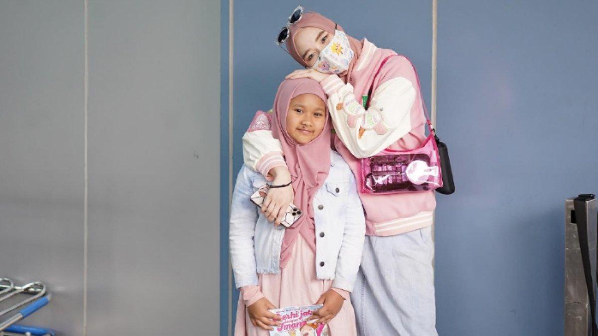 Kedekatan Inara Rusli dengan anak Virgoun.