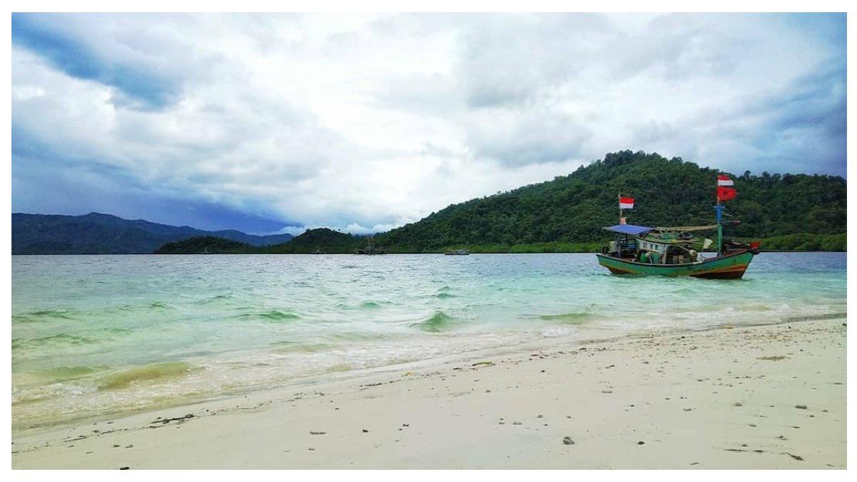 Pulau Kelagian Lunik
