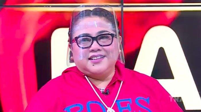Kisah Nunung terpaksa menikah di usia 17 tahun karena dijodohkan, imbas dari keterpurukan ekonomi, kini prahara keluarganya mencuat di media.