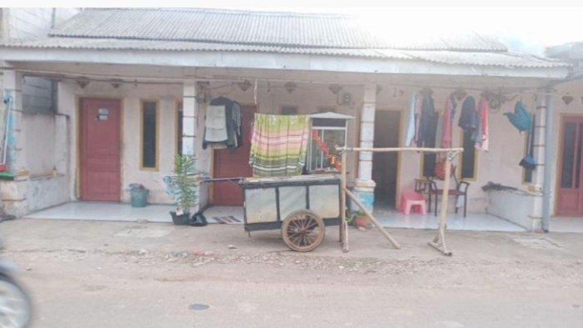 Kontrakan yang dihuni oleh sang pelaku bersama anaknya.