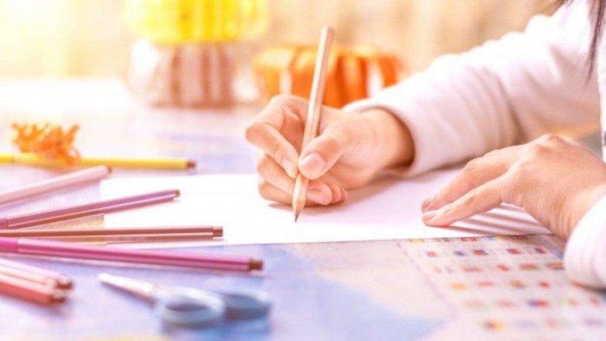 Ilustrasi - Siswa belajar 