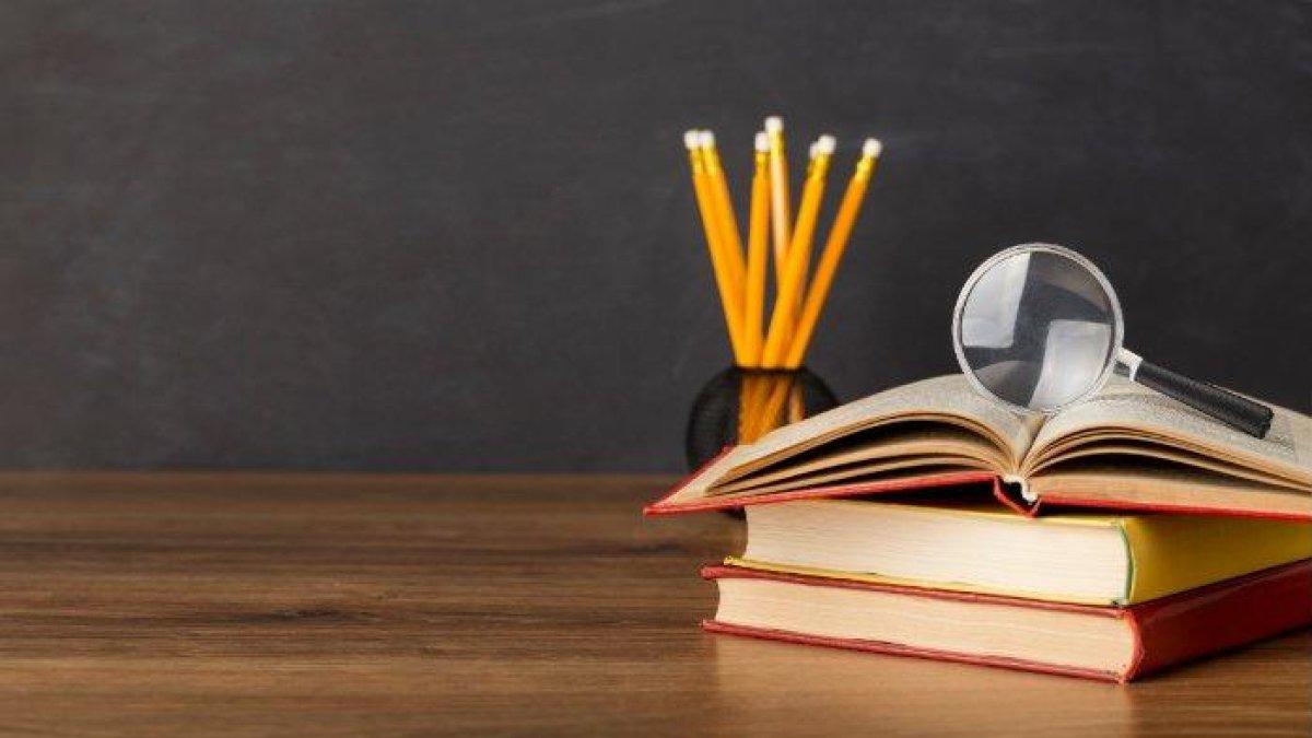 Ilustrasi - Alat tulis untuk belajar kunci jawaban Pendidikan Agama Islam dan Budi Pekerti untuk SMA/SMK Kelas 11 Kurikulum Merdeka halaman 30.