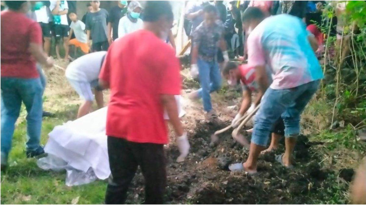 Lokasi makam nenek Narti Rini