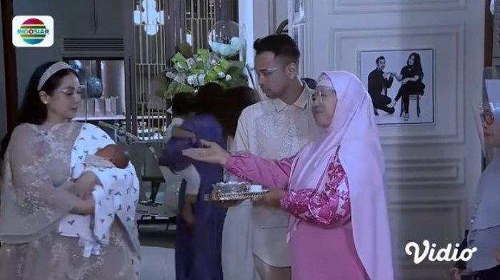 Mamah Dedeh rendam potongan rambut Rayyanza di air bunga